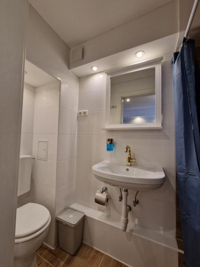 Hotel Kenny & Henry Куксхафен Экстерьер фото