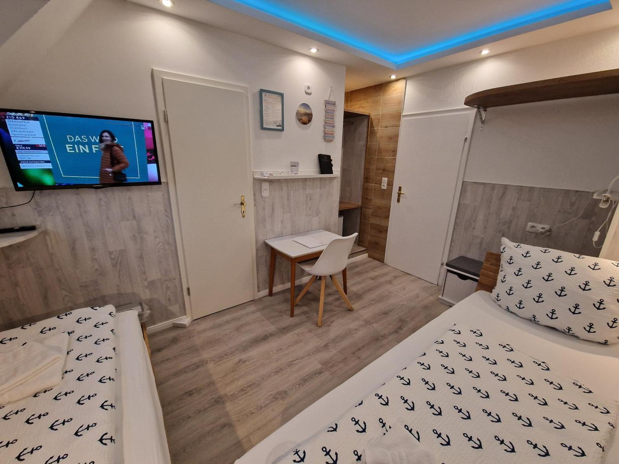 Hotel Kenny & Henry Куксхафен Экстерьер фото